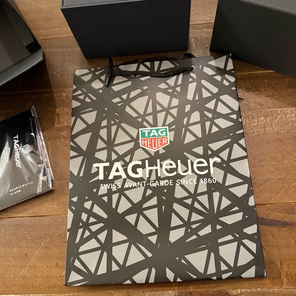 Stock TAG Heuer Black and Gray Packaging Set
